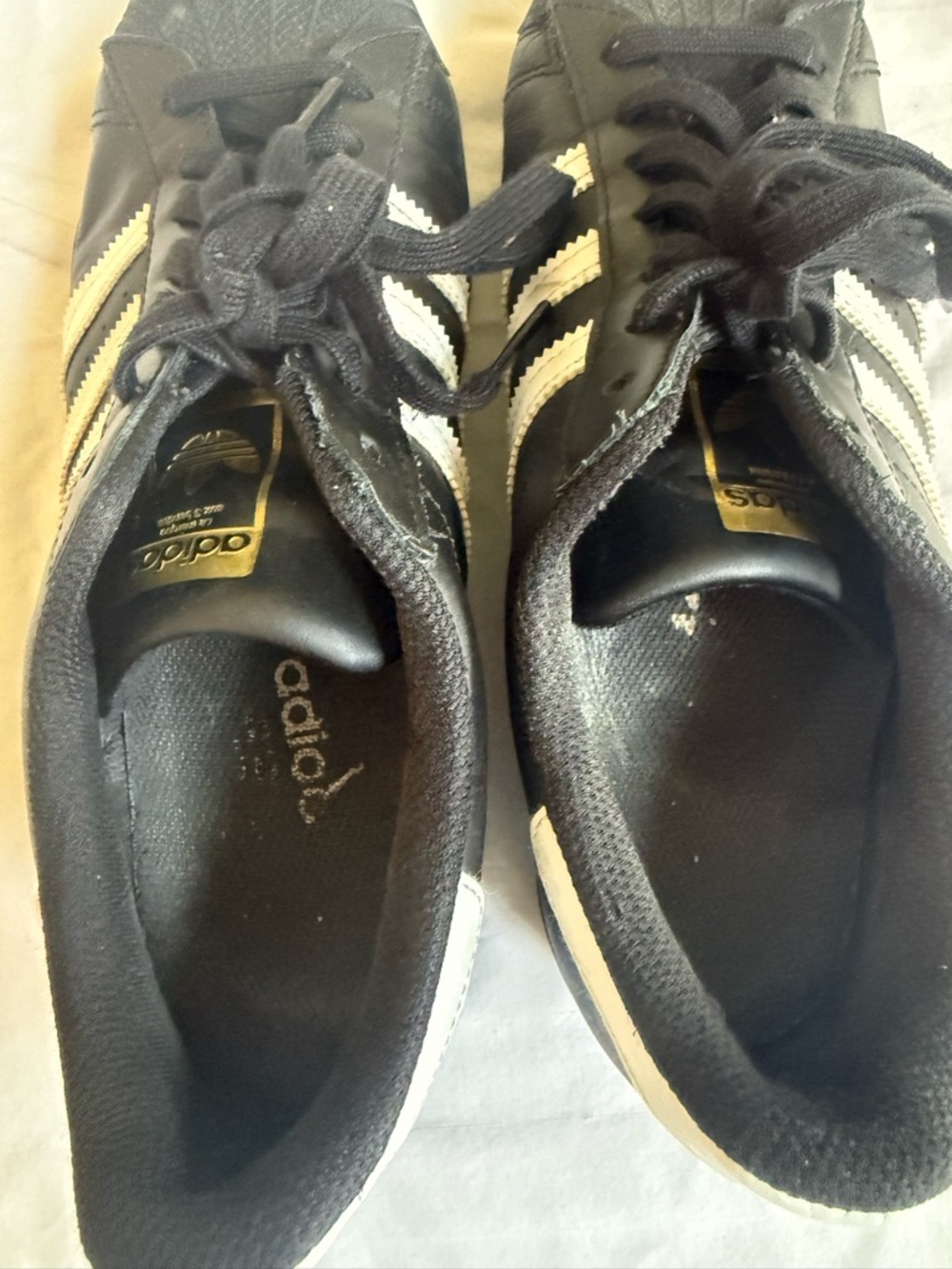 adidas Black and White Leather Sneakers with Gold Tongue Label Men’s Size 9 1/2 - Picture 4 of 7